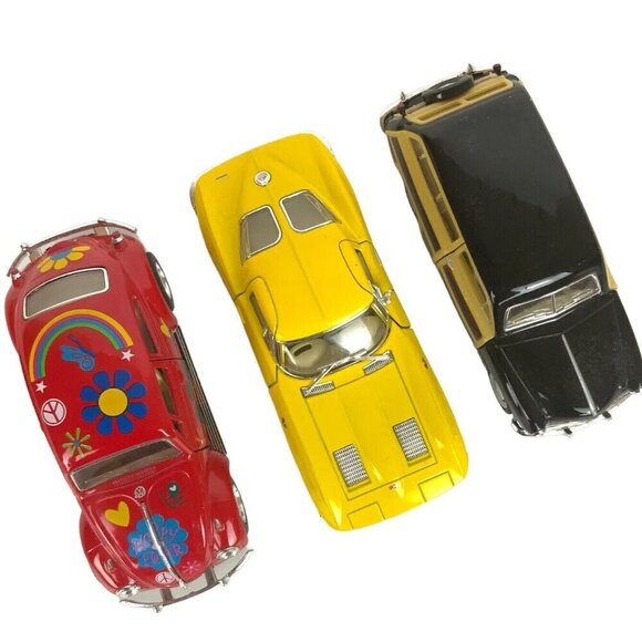 Kinsmart Diecast 3 Cars 63 Corvette Stingray 67 VW Beetle 49 Ford Woody Wagon - Picture 2 of 16